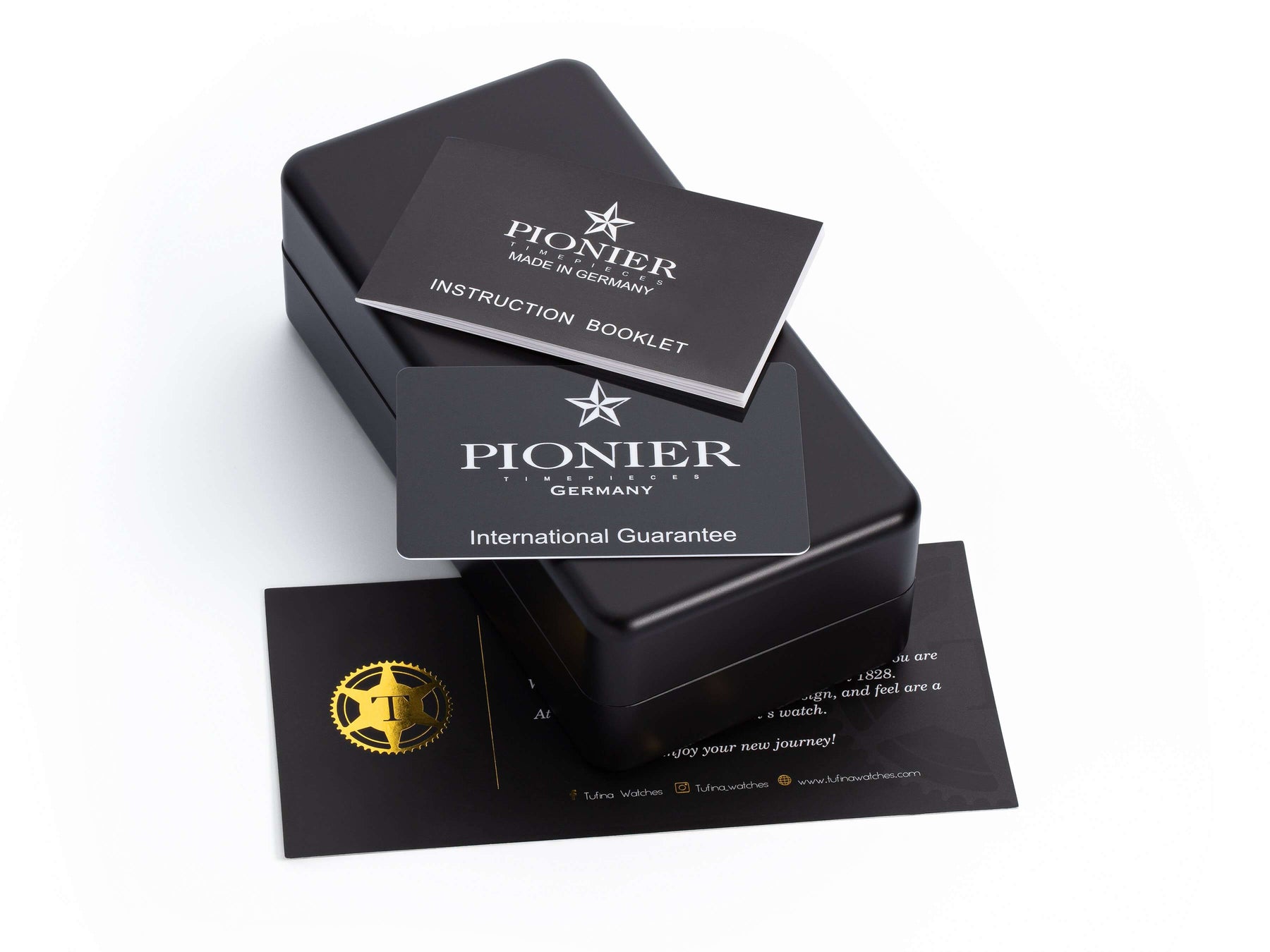 Pionier box, pionier booklet, pionier warranty and gift card